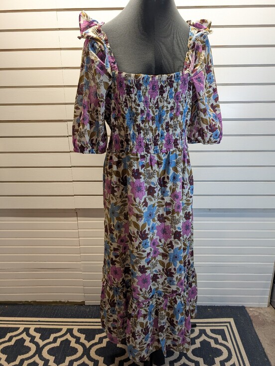 Vineyard Vines Dresses & Skirts - Vineyard Vines Dress Smocked Cotton/Silk Midi Floral Martha's Vineyard Dress XL